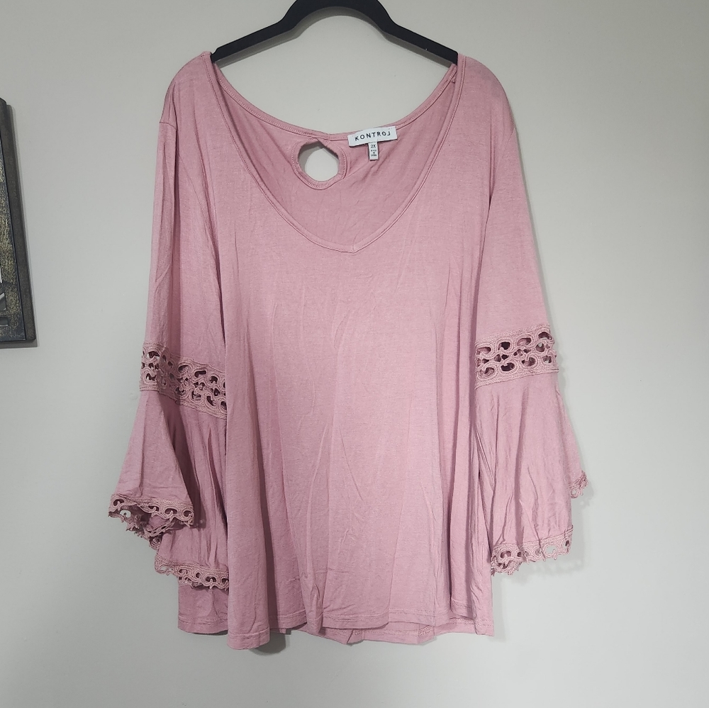 Kontrol brand bell sleeve top sz 2X